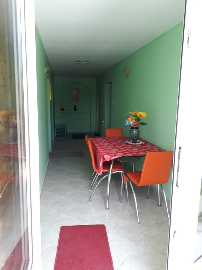 Appartamento Casa Ade Călimăneşti Esterno foto